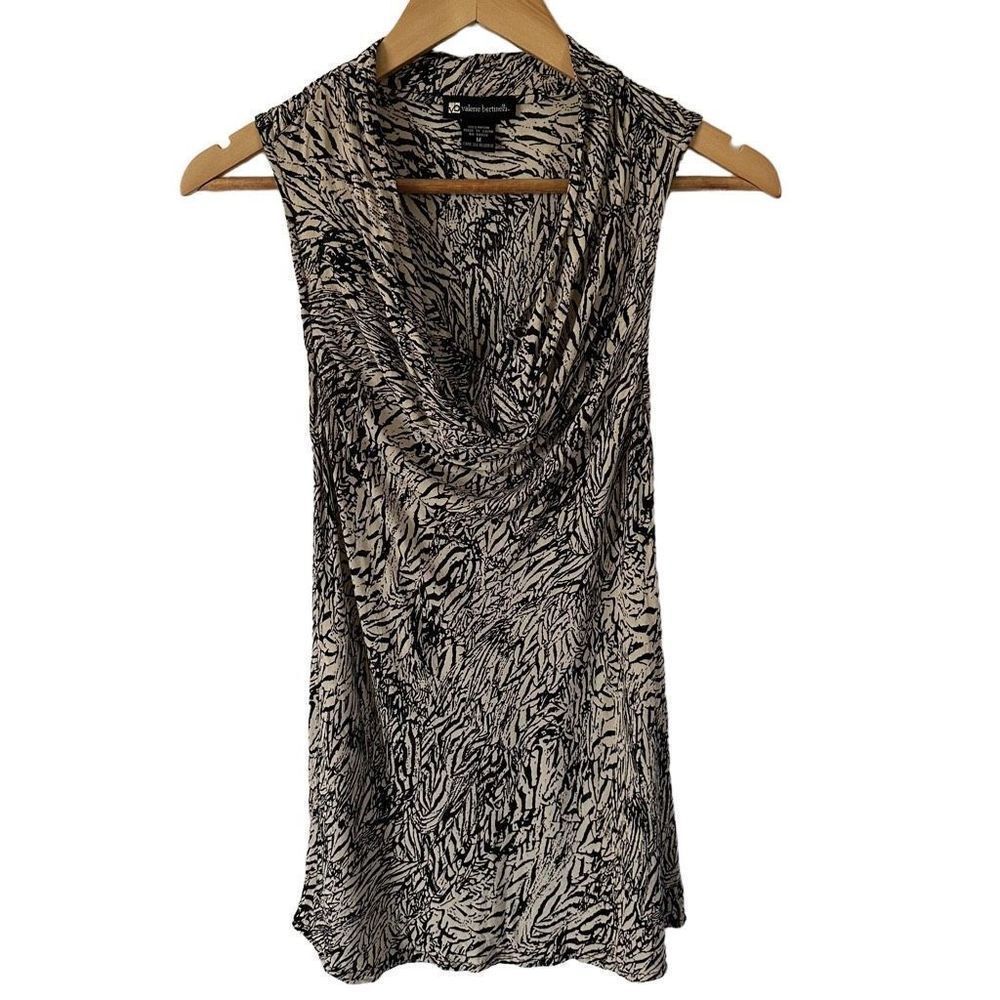 Valerie Bertinelli Black and Tan Sleeveless Blouse